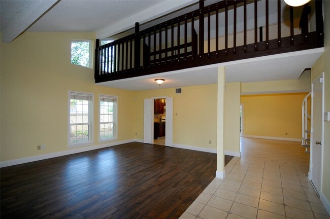 Photo - 1903 Brushy Creek Dr