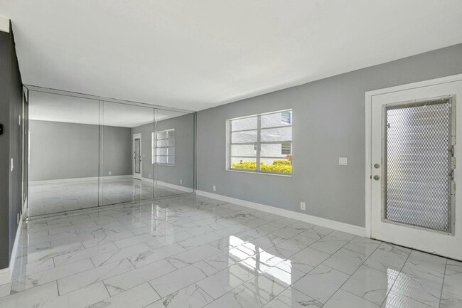 Photo - 152 Burgandy Way Unidad 1520