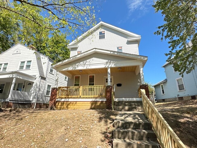 Building Photo - 64 W Blake Ave Unit 64 Rental