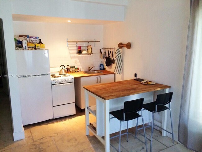 Photo - 1990 Bay Dr Unit 7