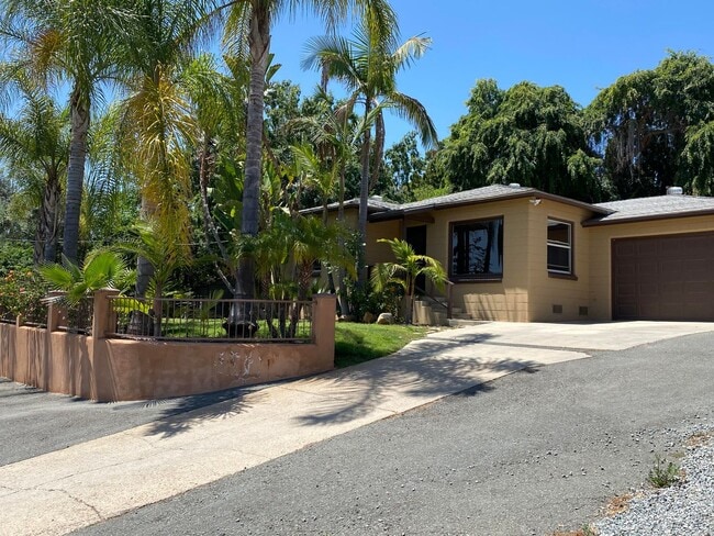 Lovely & Amazing Location-2 Bed/1 Bath Hom... - Lovely & Amazing Location-2 Bed/1 Bath Hom... Casa