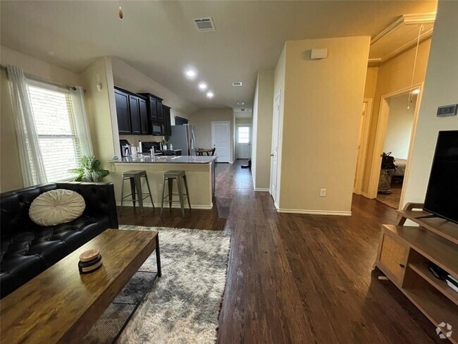Building Photo - 3650 Sumner Lodge Dr Rental