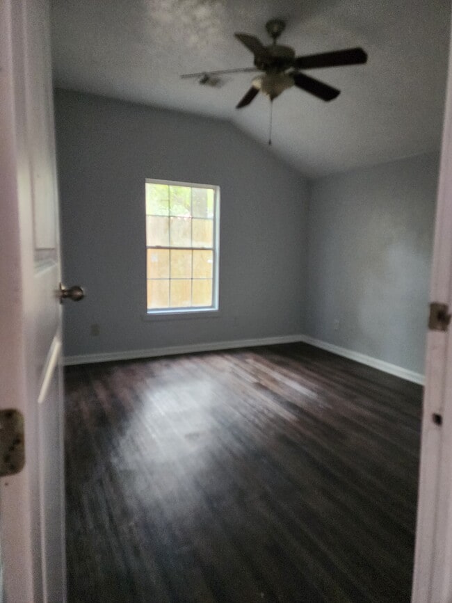 Photo - 13802 Hooper Rd