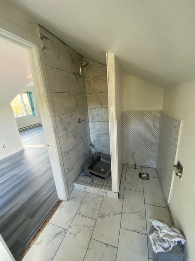 Photo - 104 W Main St