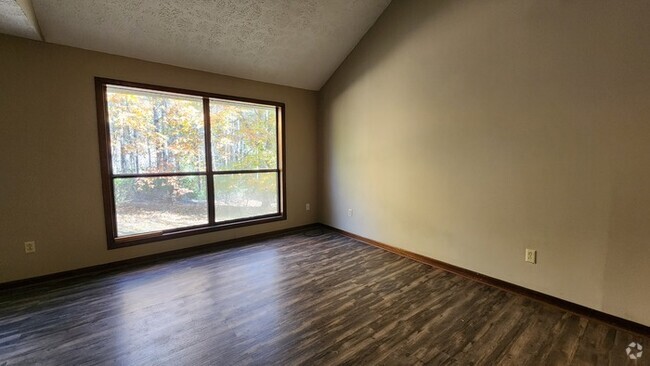 Building Photo - 2 Bed, 2 Bath Condo for Lease Unit 6