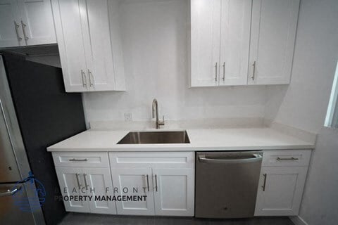 Photo - 852 S. Lucerne Blvd.