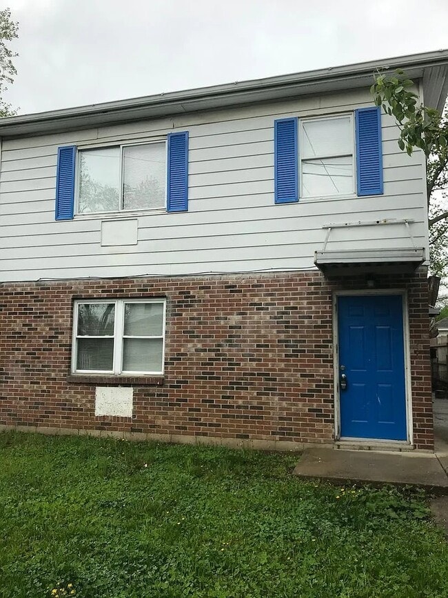 Photo - 527 Herbert St