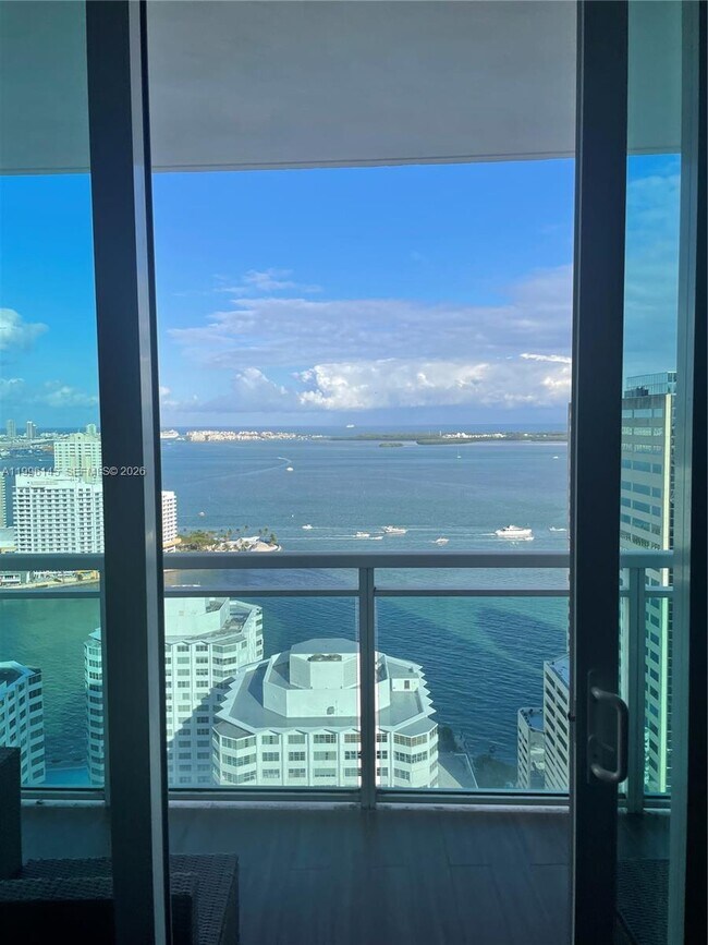 Photo - 951 Brickell Ave Unidad 3506