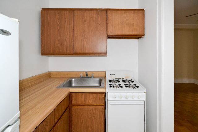 Photo - 716 W Belmont Ave Unidad 802