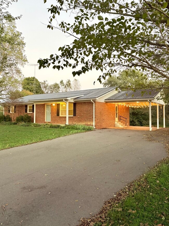 Photo - 660 Plano Richpond Rd