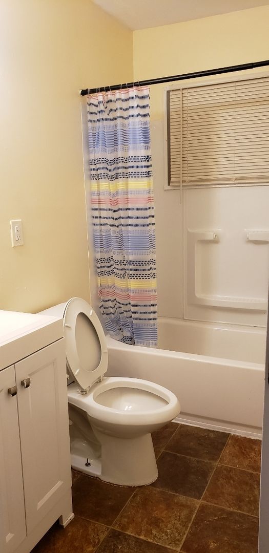 Photo - 3 BEDROOM 1 FULL BATH HOME & SINGLE CAR GARAGE