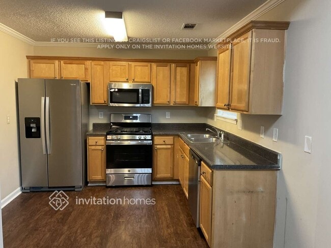 Photo - 6942 Foxmoor Way