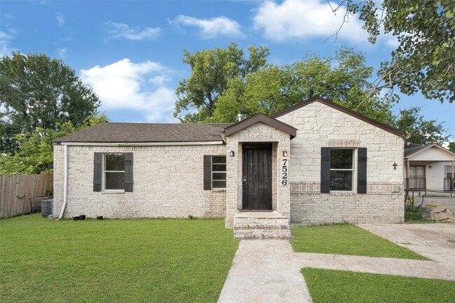Building Photo - 7526 Bywood St