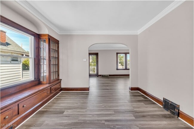 Photo - 10602 Langton Ave Unidad 2/UP