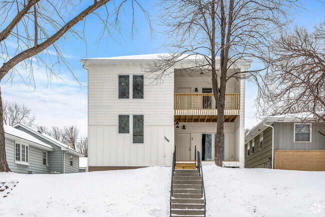 Building Photo - 3545 Pierce St NE Unit 3 Rental