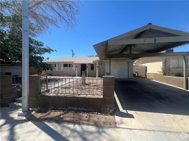 Building Photo - 5909 Glen Eagles Ln Rental