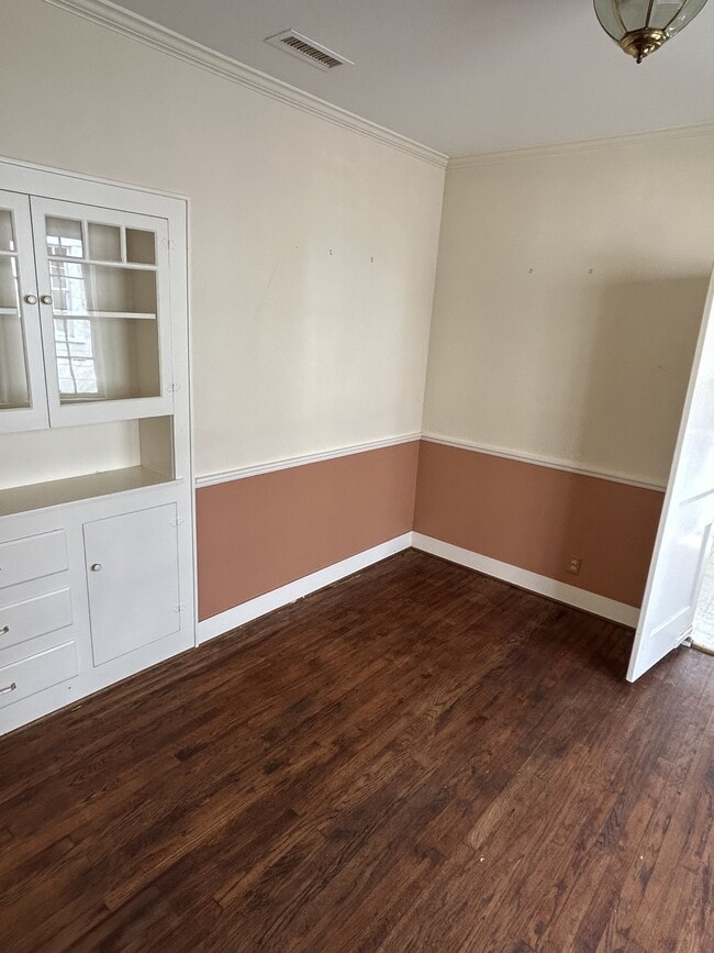 Photo - 715 Boulevard St