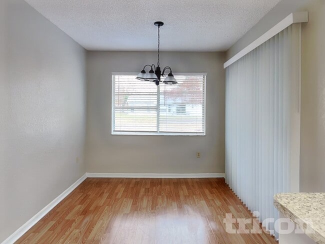 Photo - 4424 Ohara St