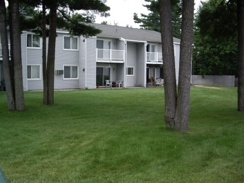 Photo - Huron Beach Apartments
