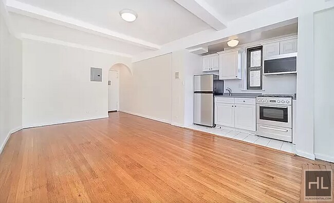 Photo - AMSTERDAM AVENUE Unit 17D