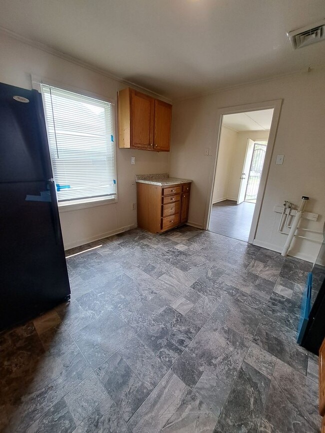 387 Carver Cir Unit 387 Carver Circle