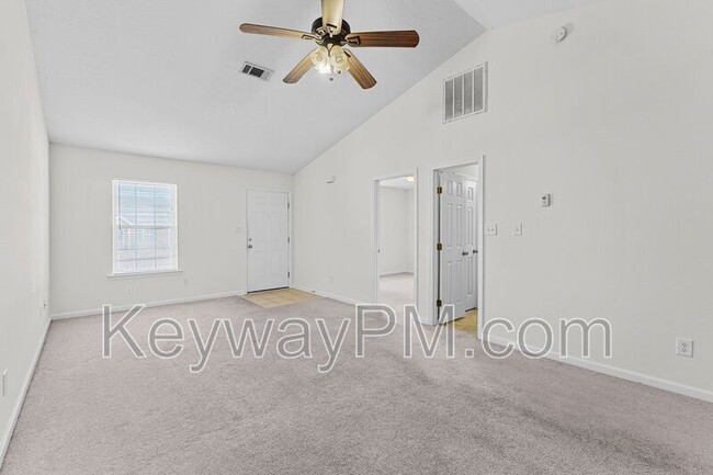 Photo - 301 Brock Ln