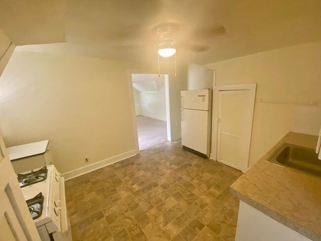 Photo - 2412 S 17th St Unidad 2