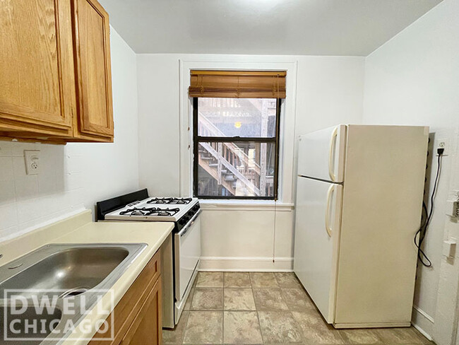 Photo - 2300 N Spaulding Ave Apartments