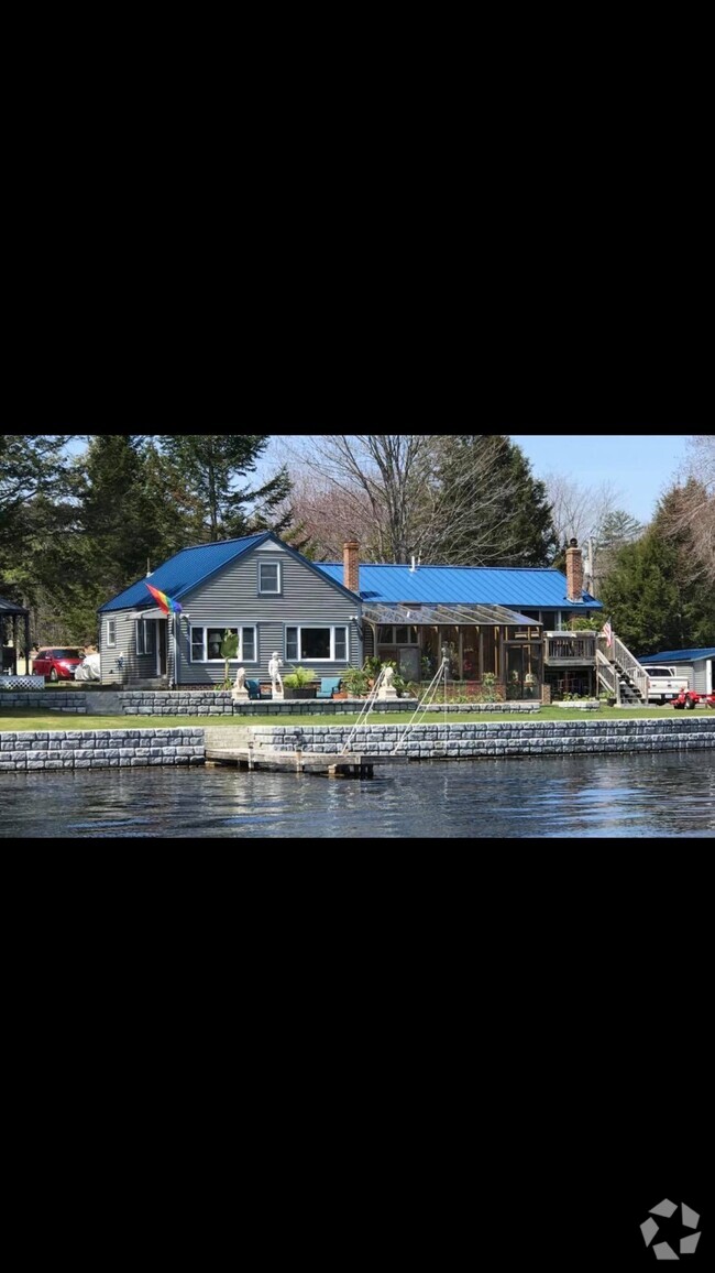 Building Photo - 86 Shore Dr Rental
