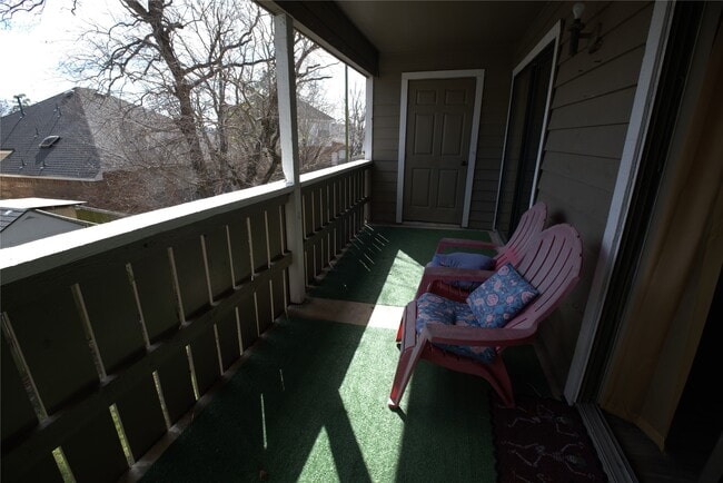 Photo - 4444 Victory Dr Unit 1208