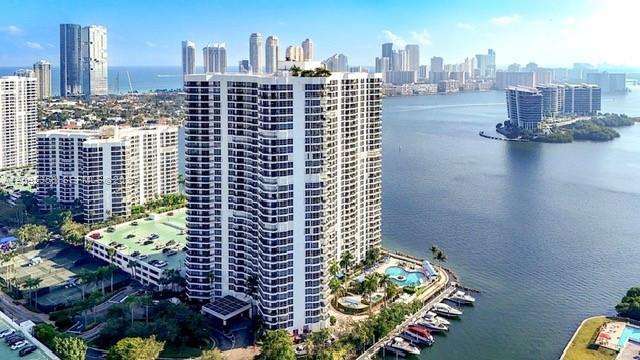 Photo - 3530 Mystic Pointe Dr Unidad 1711