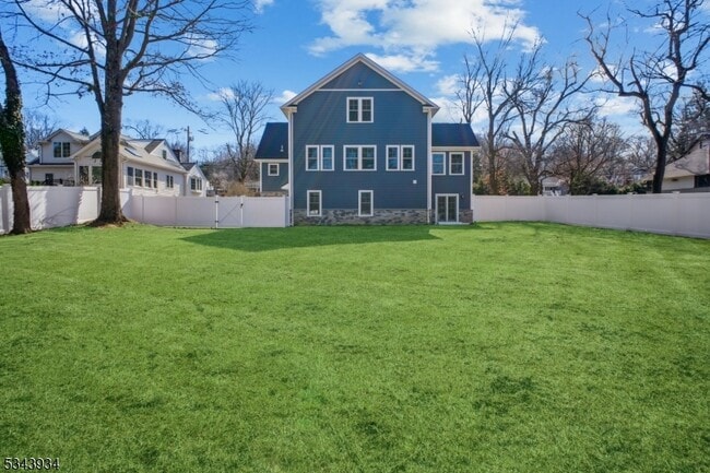 Photo - 64 Meyersville Rd