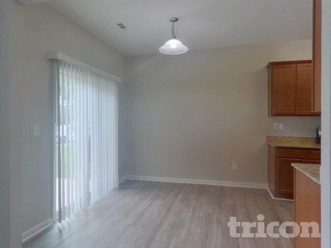 Photo - 2054 Aragon Lane