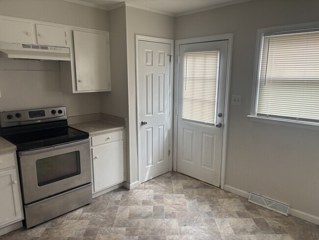 Photo - 3048 Marigold Ln