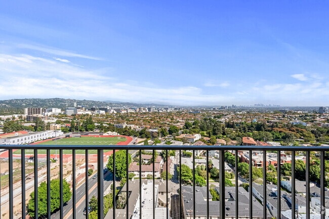 Building Photo - 2160 Century Park E Unit Century City with views Rental