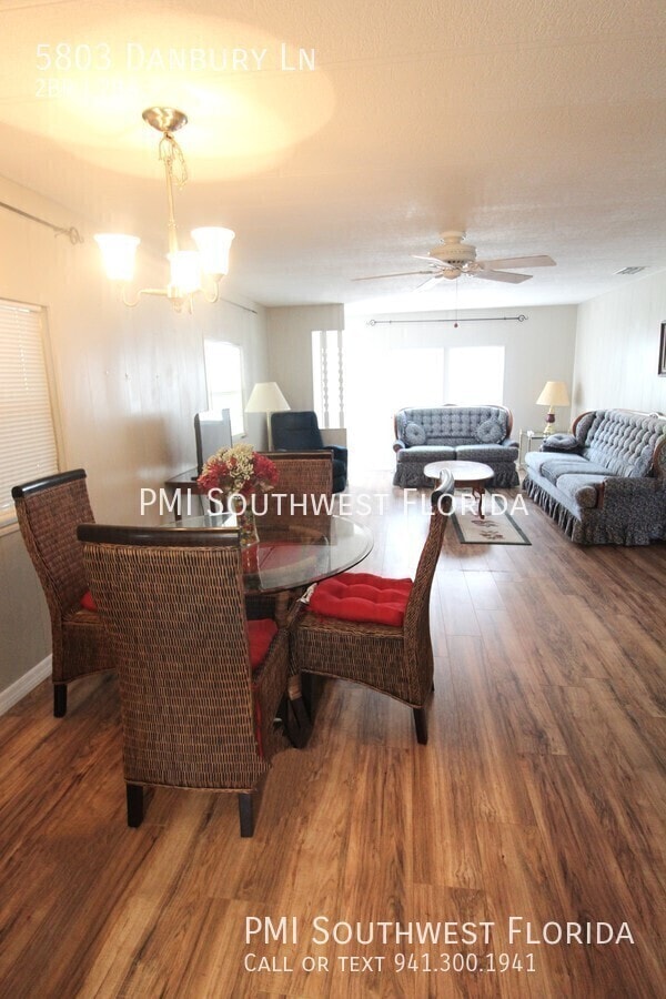 Photo - 5803 Danbury Ln