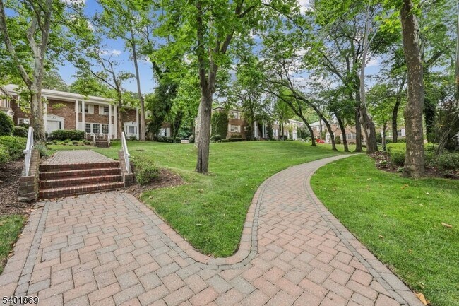 Photo - 12 S Mountain Ave Unit 25