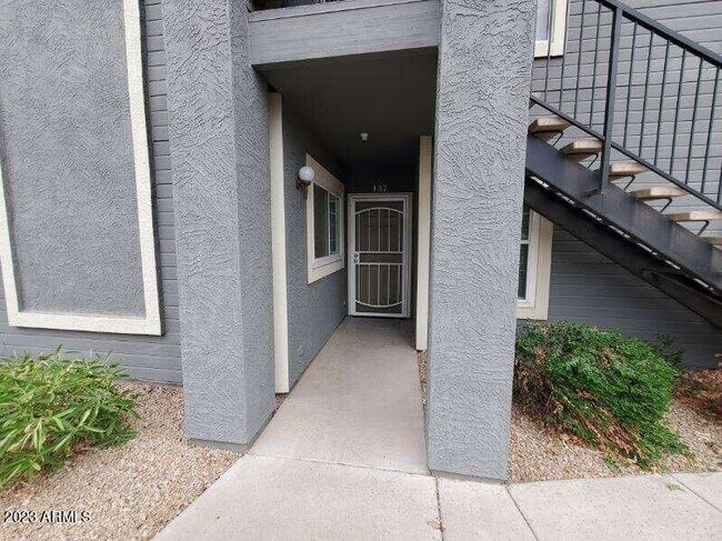 255 S Kyrene Rd 137  