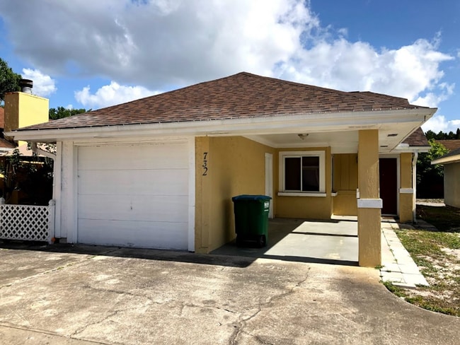 Photo - 732 Willow Dr