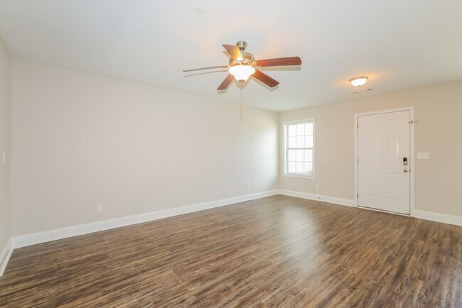 Photo - 161 Colony Park Ln