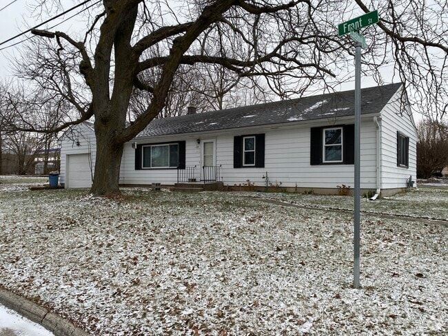 Building Photo - 137 E Front St Rental