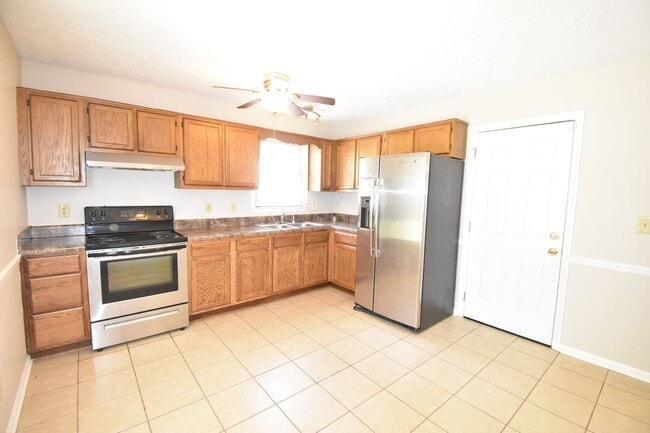 Photo - 1646 Rim Rd