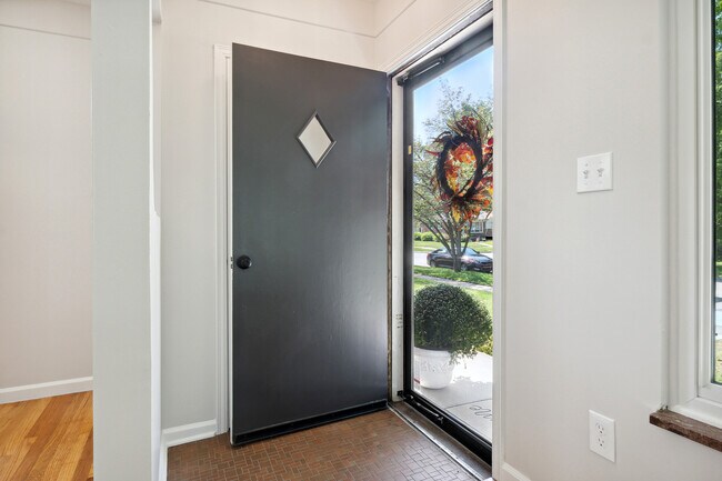 Photo - 36640 Angeline Cir