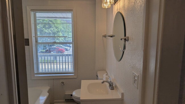 Photo - 270 Calder St