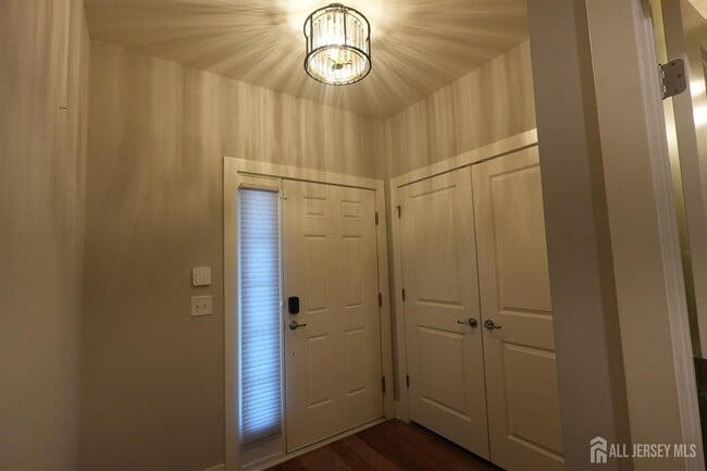 Photo - 1404 Tavern Rd