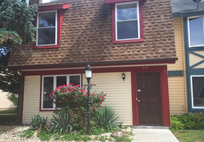 Photo - 137 Chelsea Cir