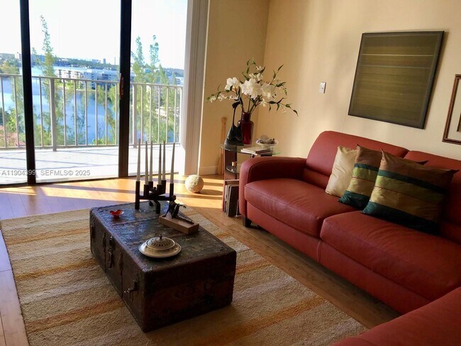 Building Photo - 18151 NE 31st Ct Unit 1103