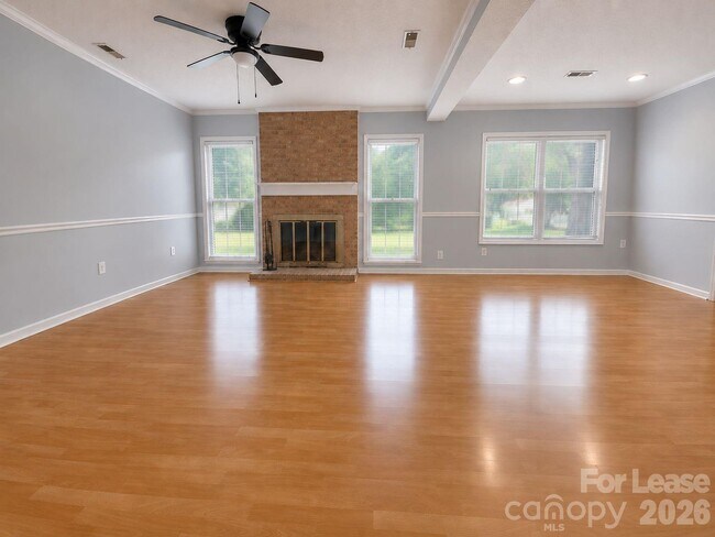 Photo - 2022 Glouchester Cir