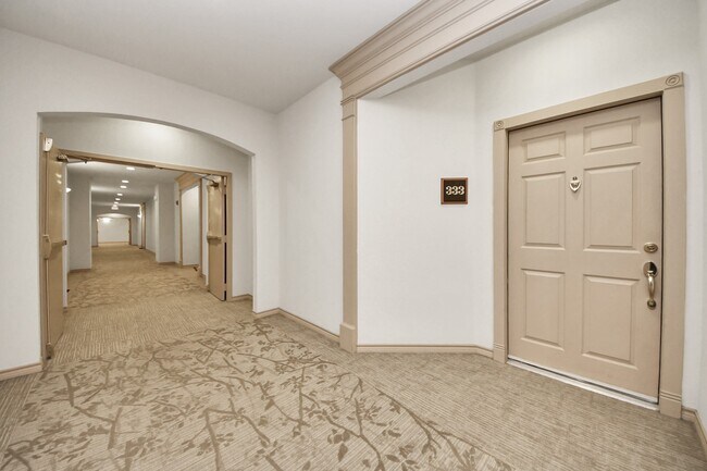 Photo - 2400 McCue Rd Unidad 333