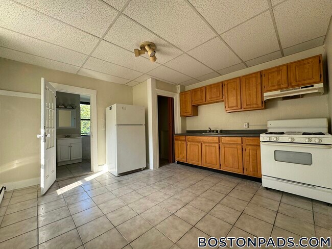 179.5 Harvard St Unit 3